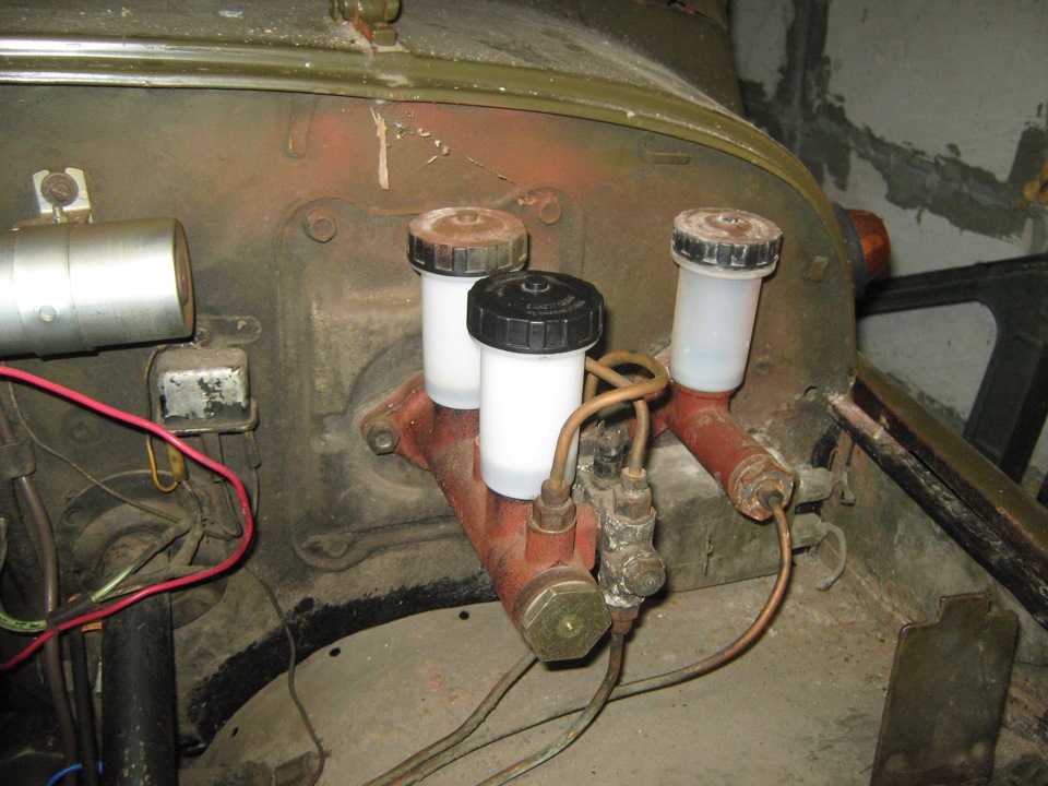 Заполнение гидропривода тормозной системы жидкостью уаз-3151
