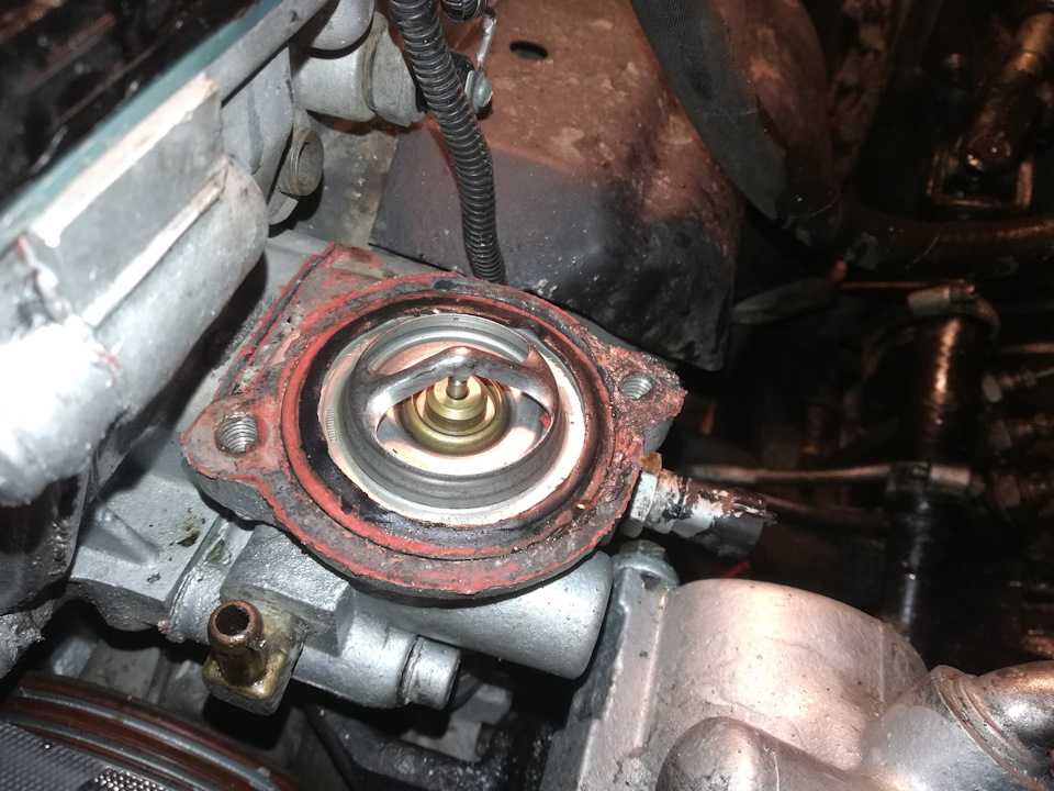 УАЗ 3163 Патриот : Снятие и установка радиатора У нас есть все фото и схемы необходимые для ремонта Полный мануал по ремонту и обслуживанию авто