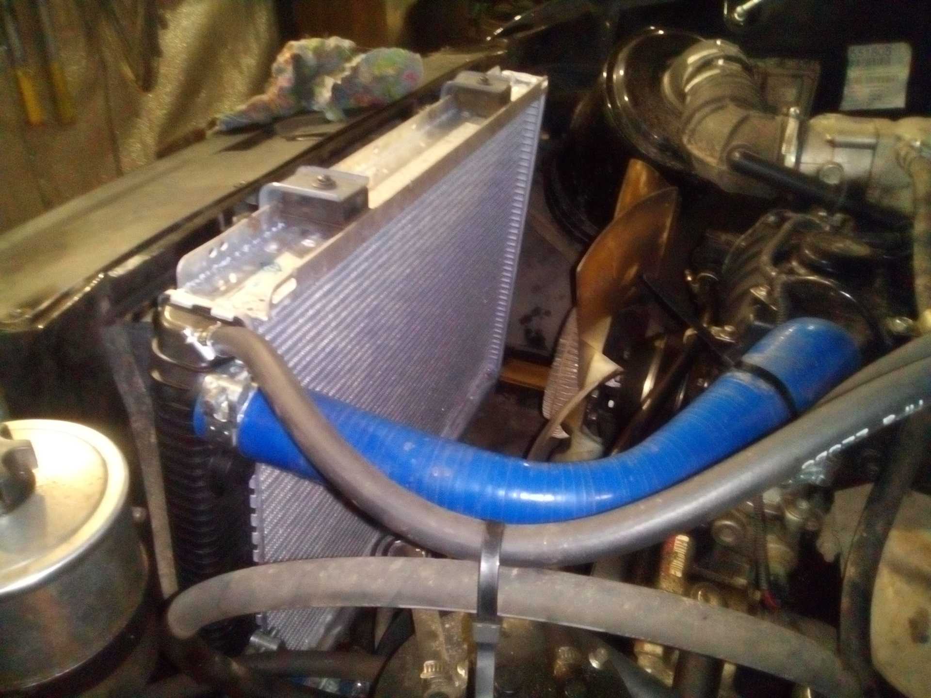 УАЗ 3163 Патриот : Электродвигатель вентилятора системы отопления и вентиляции салона У нас есть все фото и схемы необходимые для ремонта Полный мануал по ремонту и обслуживанию авто
