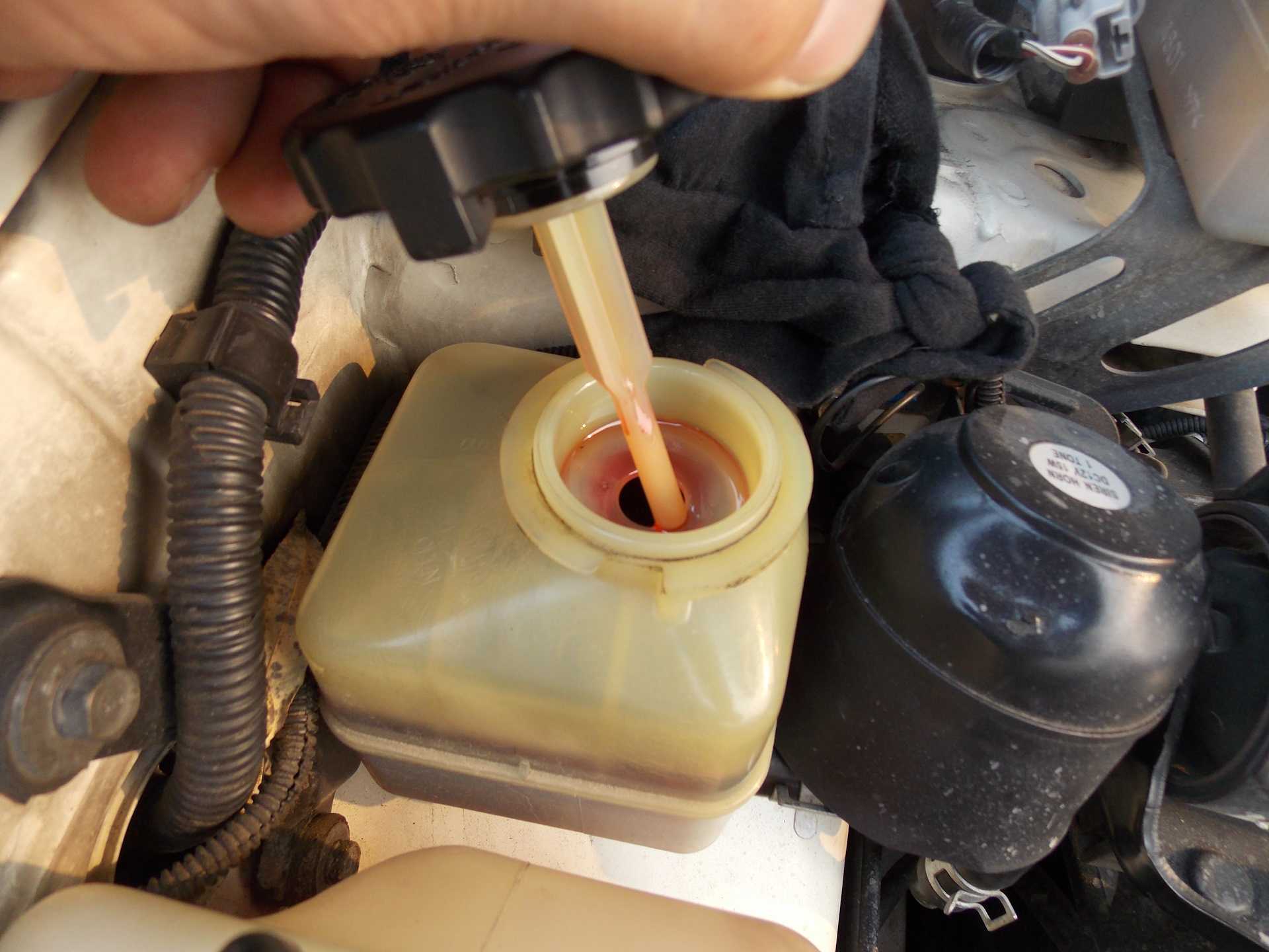 Гудит гур на холодную или постоянно: причины и ремонт гидроусилителя рулевого управления