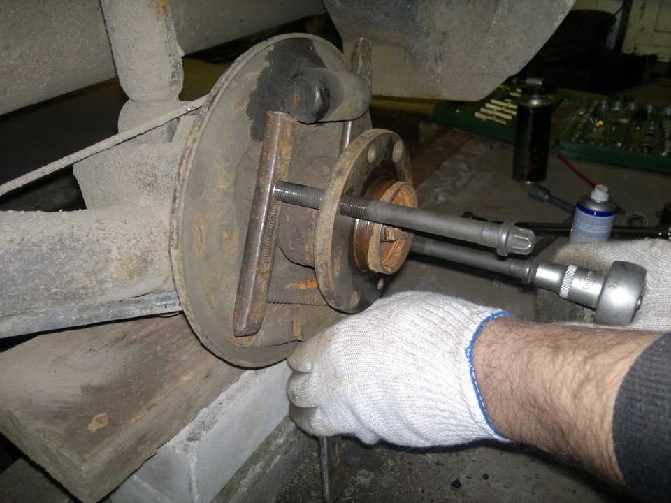 Как заменить задний ступичный подшипник и сделать ремонт для ford focus 1 (1998-2004) |