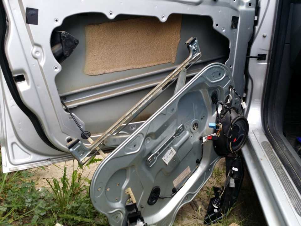 Как снять обшивку двери ford focus 2