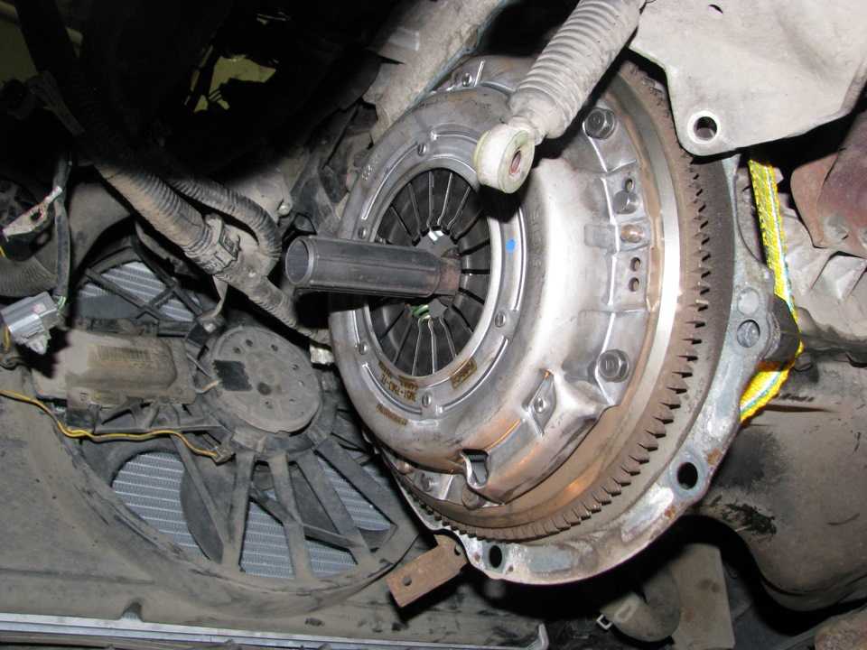 Mazda 6 : Снятие, проверка и установка сцепления У нас есть все фото и схемы необходимые для ремонта Полный мануал по ремонту и обслуживанию авто