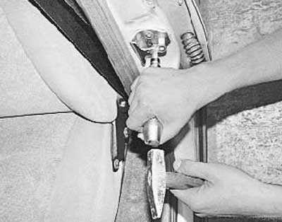 Ремонт ваз 2170 (приора) : регулировка положения замка крышки багажника