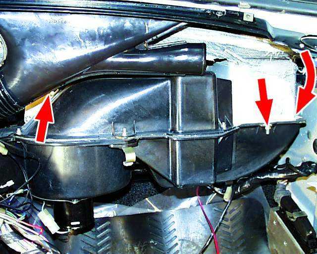 Радиатор охлаждения двигателя на газ-31105: снятие решетки и замена