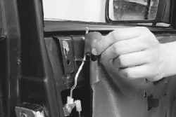 УАЗ 3163 Патриот : Снятие и установка переднего сиденья У нас есть все фото и схемы необходимые для ремонта Полный мануал по ремонту и обслуживанию авто